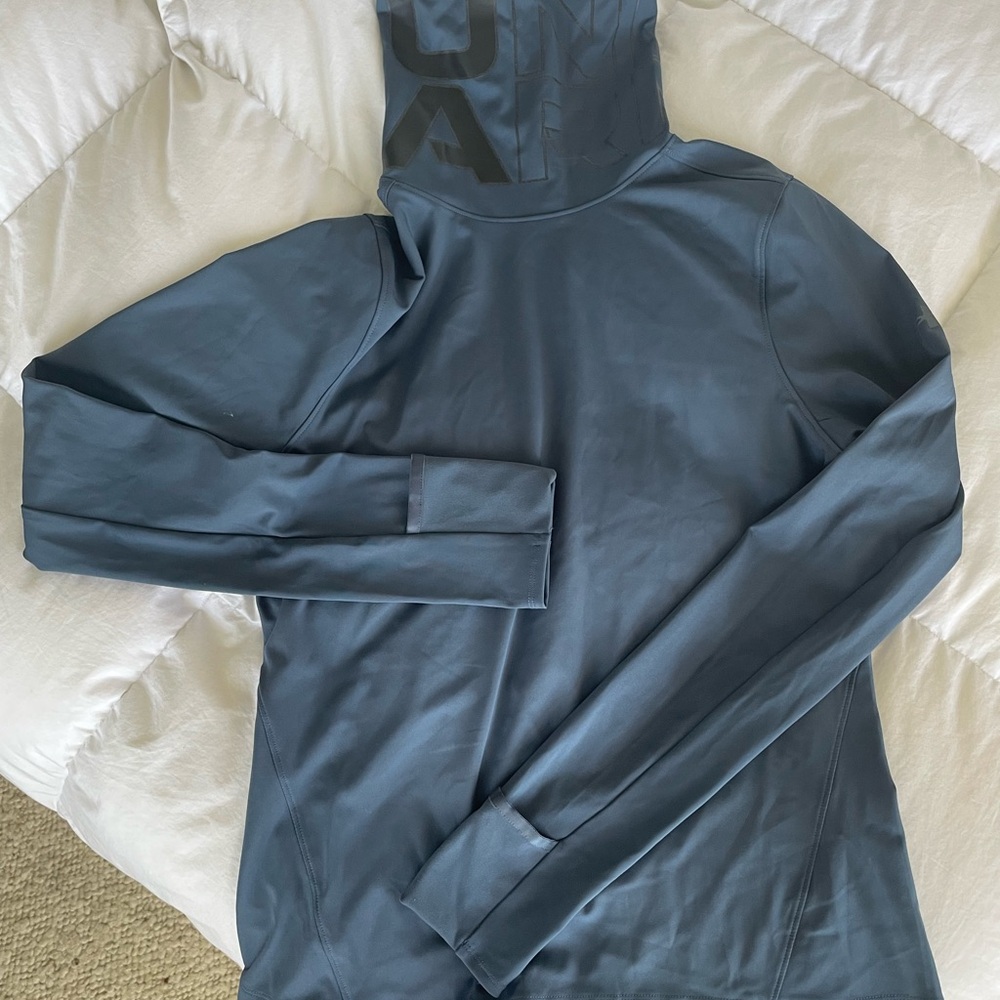 Base layer Running turtleneck top. W Med. never worn